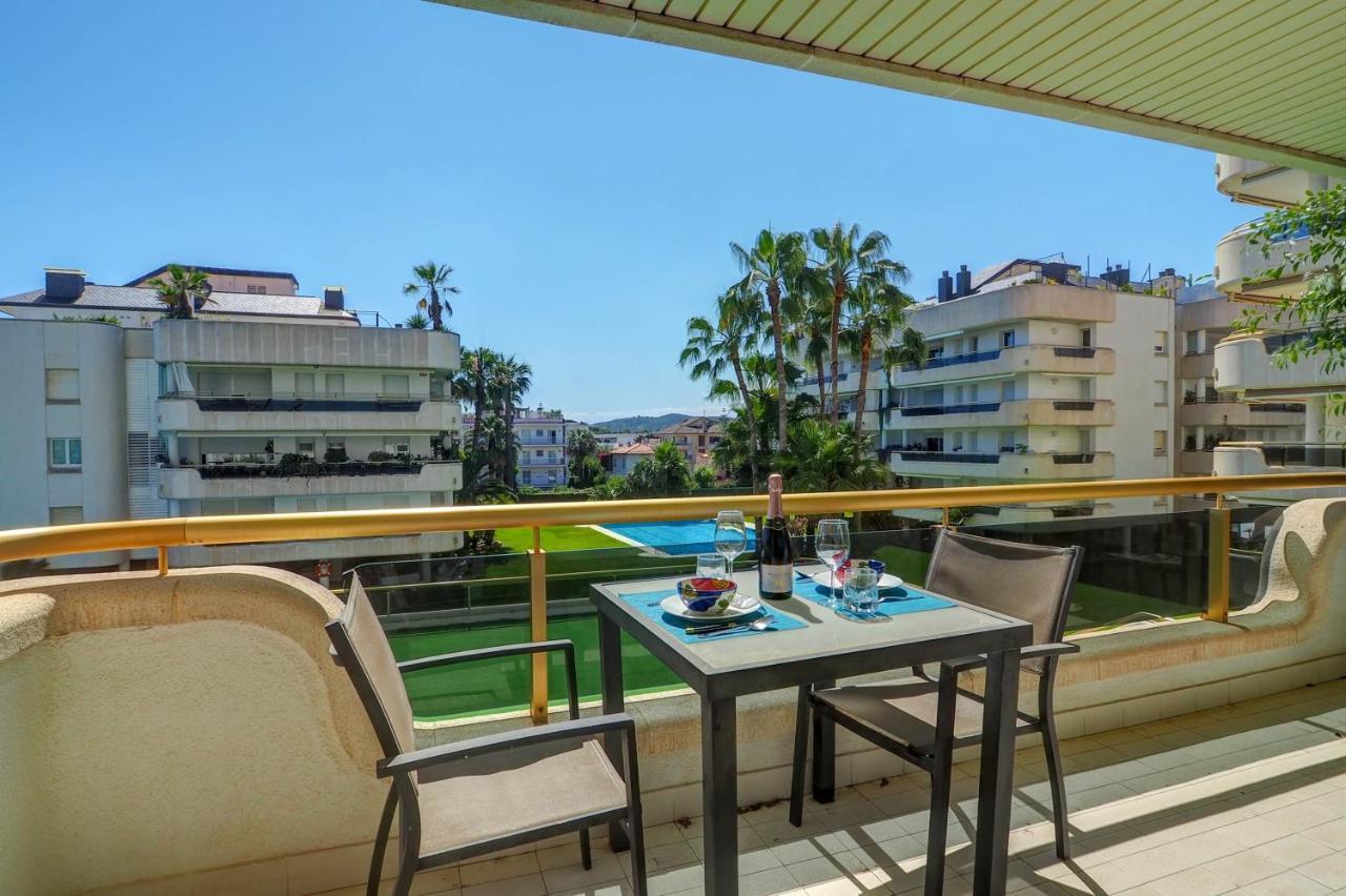 Mediterraneo Seaview Apartment By Hello Homes Sitges Exterior photo